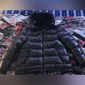 Point zero shiny black puffer jacket